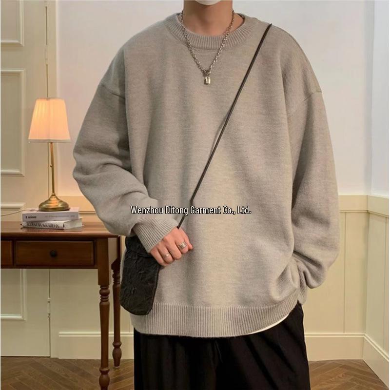 Men's Autumn Round Neck Sweater: Trendy, Handsome, Versatile Solid Color Hong Kong Style Casual Loose Top