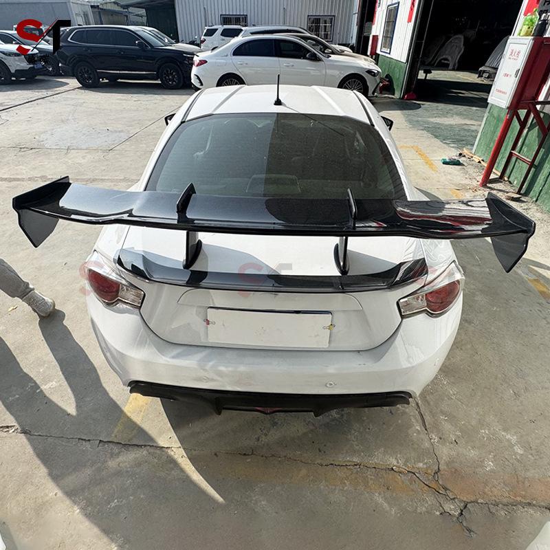 Universal Carbon Fiber Rear Spoiler for Sedans (Fits Mercedes, BMW, Honda, Toyota)