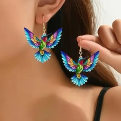Elegant Hummingbird Earrings, Lovely and Charming Pendant Earrings