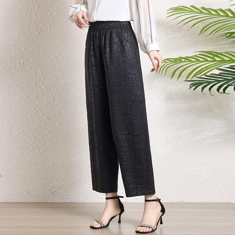 

Silk turtle crack fragrant cloud yarn nine-point pants women s silkworm silk large size middle-aged and elderly elastic waist straight wide-leg pants 3XL