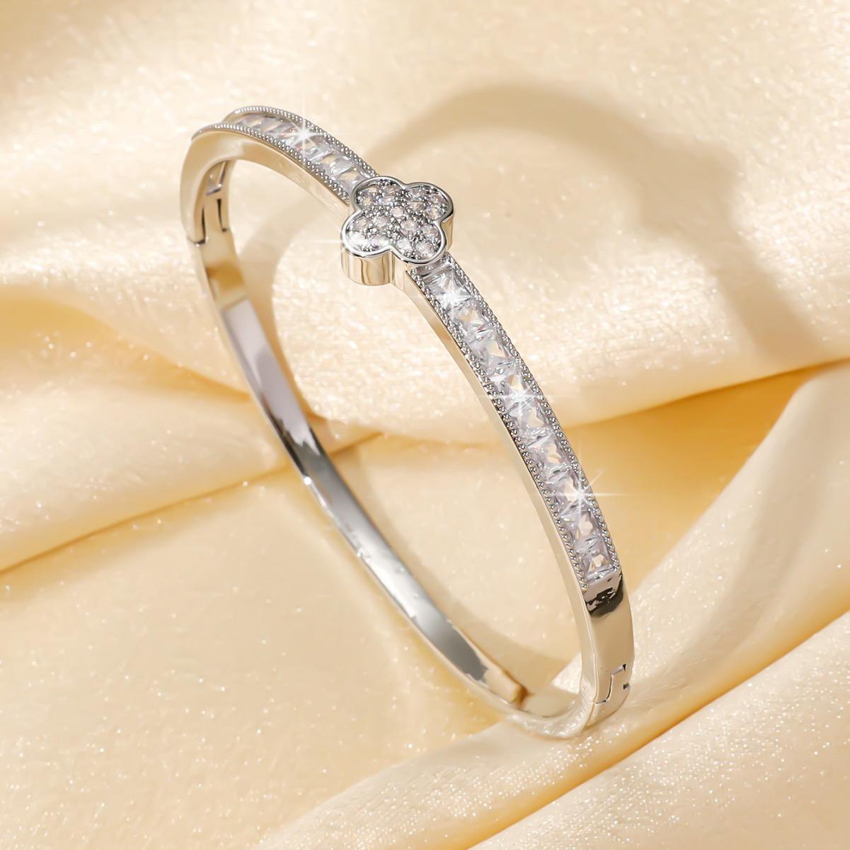 

Браслет женского дизайна в стиле легкой роскоши, модный, изысканный и простой, из меди с микроинкрустацией цирконами 19CM