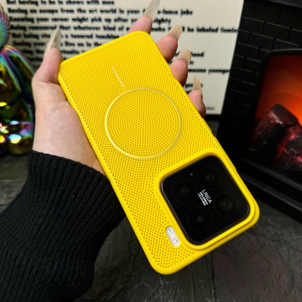 Xiaomi 17PROMAX Magnetic Case: Ice Cream Color, Breathable Mesh, Heat Dissipation PC