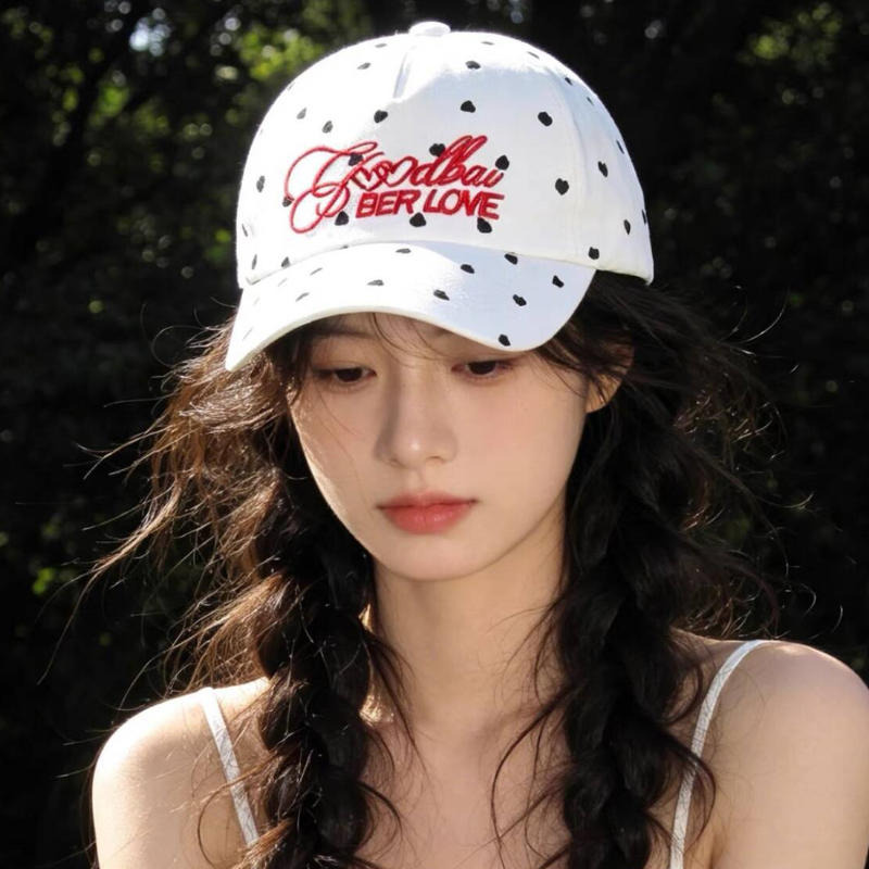 Korean Version Heart Letter Embroidered Baseball Cap for Women, Summer, Makes Face Look Smaller, Versatile