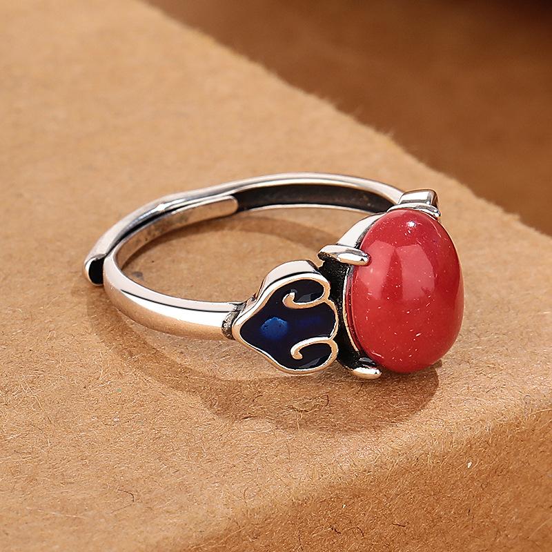 Nanhong Ruyi Egg Ring Retro Palace Wind Ring