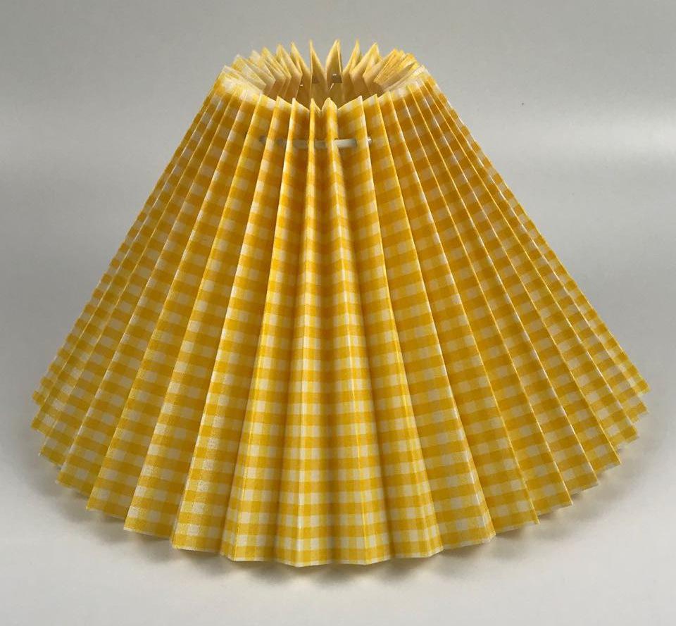 Ceramic Lamp with Retro Pleated Fabric Shade for Living Room or Bedroom Table