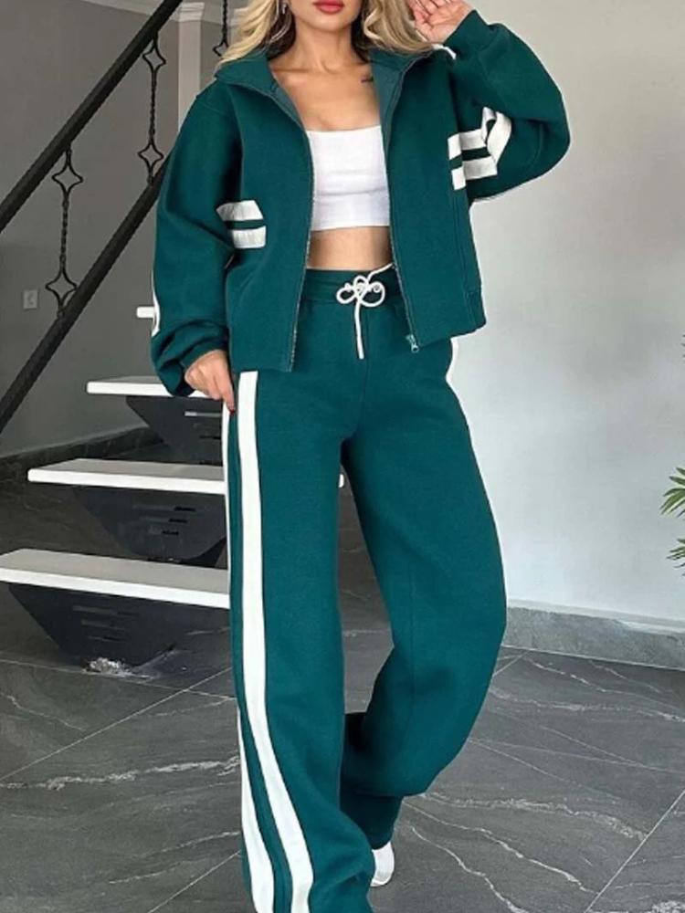 

Женский укороченный жакет с капюшоном в белую и красную полоску и комплект спортивных брюк с широкими штанинами 5XL зелёный