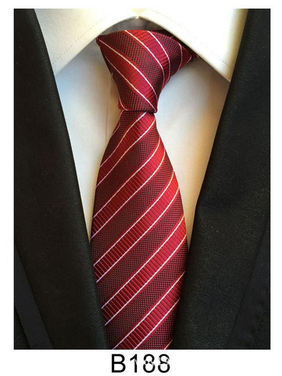 Cravate homme en soie et polyester faite main – Décontractée, formelle ou professionnelle