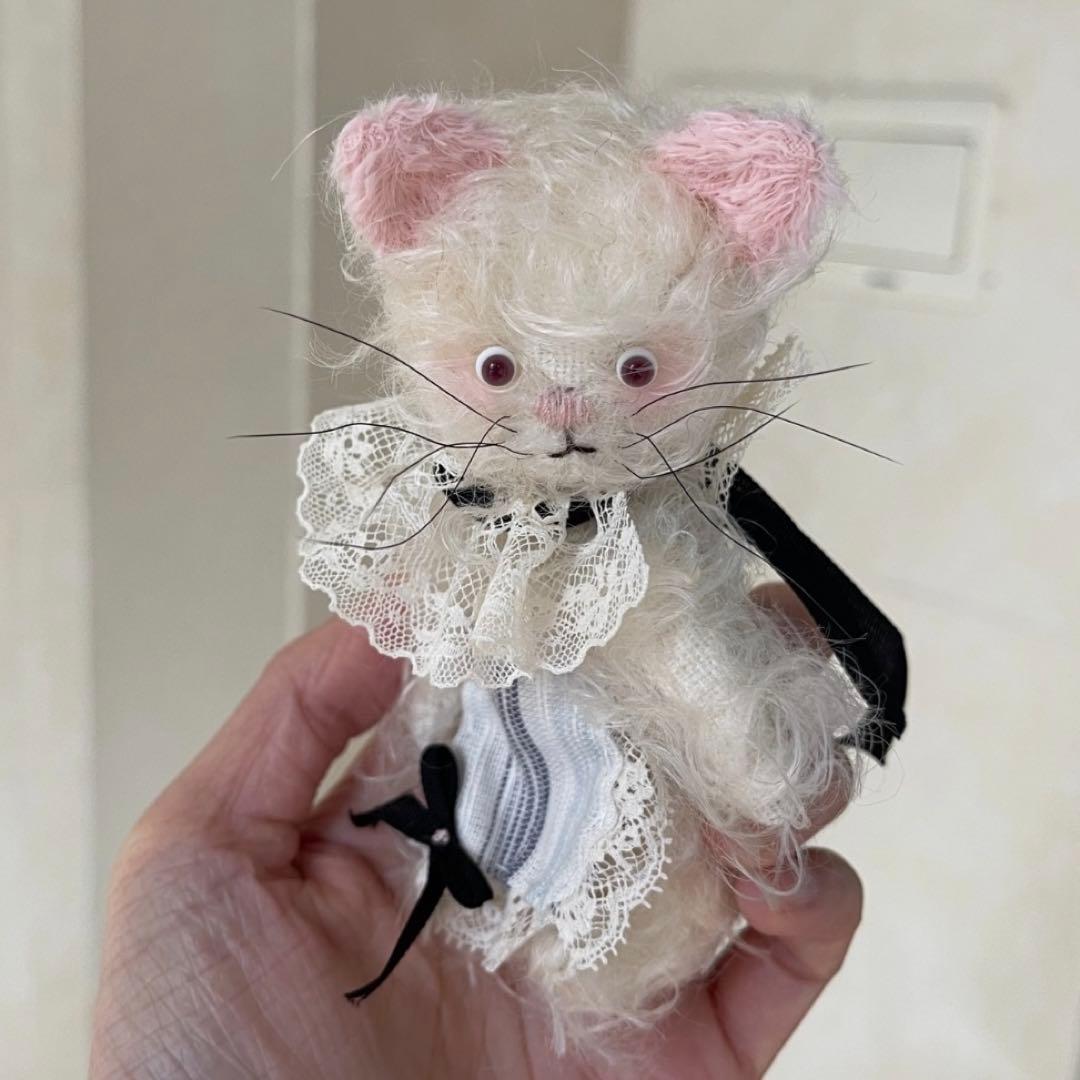 

[USED] Surprised Cat Plush Toy, Handmade Teddy Bear by an Overseas Artist