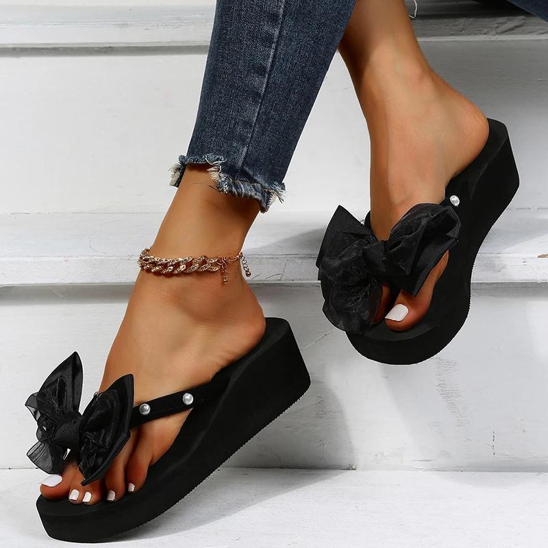 Fashion 2025 Stylish Peard Decro Flip Flops for Women Summer Bow-Knot Slippers Woman Non Slip Soft Bottom Platform Slides Female