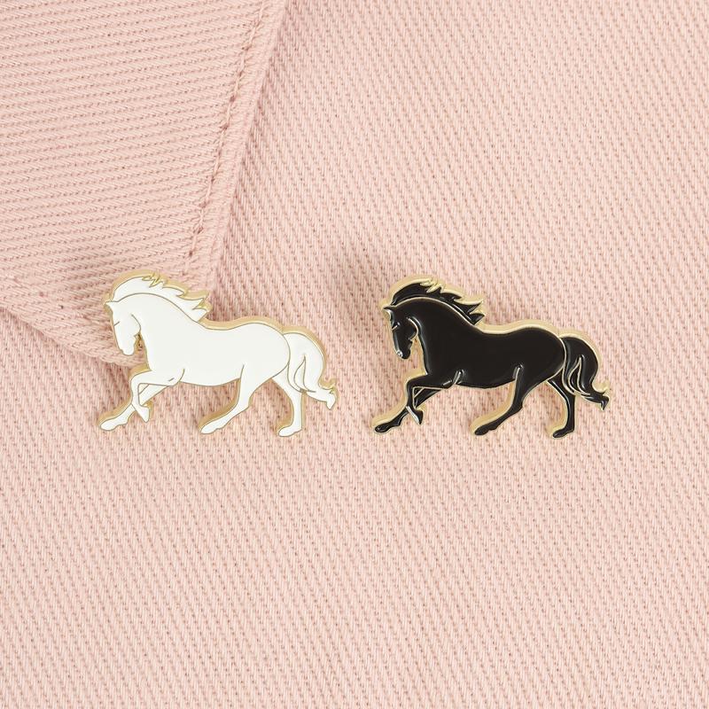 2026 Year of the Horse Enamel Pins Black White Galloping Horse Brooches Elegant Lapel Badges For Outfits Zodiac Gift For Friends