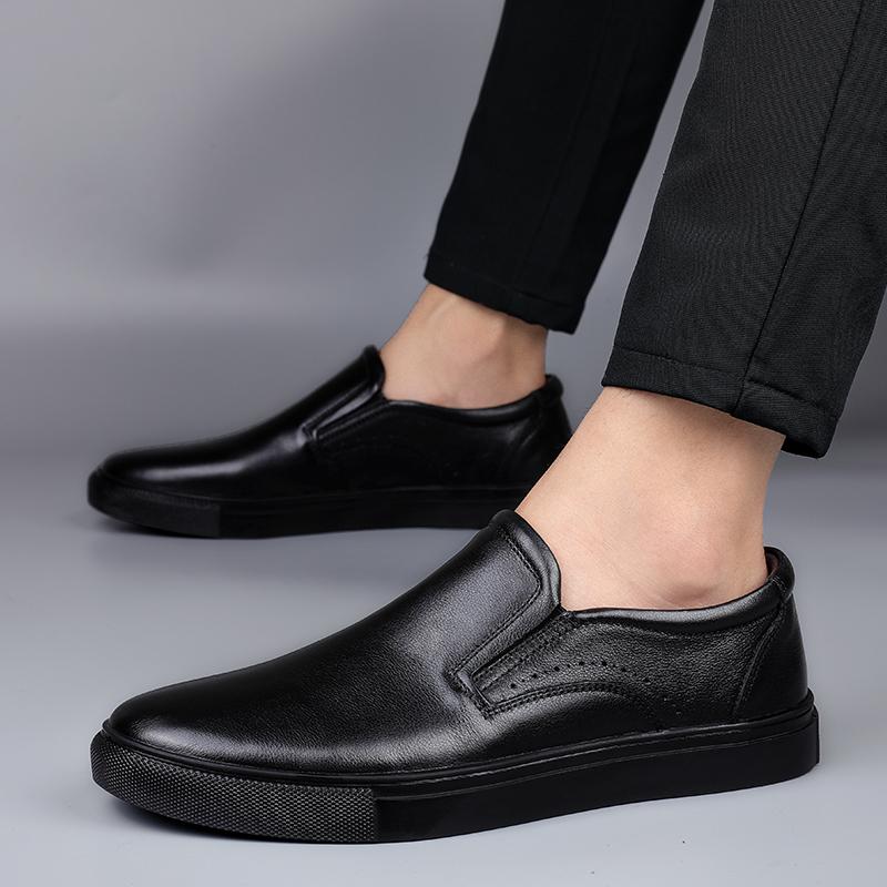 Fashion 2025 New Men Genuine Leather Street Trend Skateboard Shoes Summer Comfy Breathable Cow Leather Hollow Out Loafers Walking Shoes