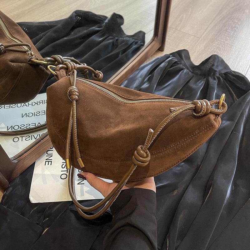 Superbeliebte Nischen-Wildleder-Schultertasche aus Kunstwildleder für Damen 2025 Heißer Verkauf Einzelne Umhängetaschen Unterarm-Knödel Süße Taschen sac