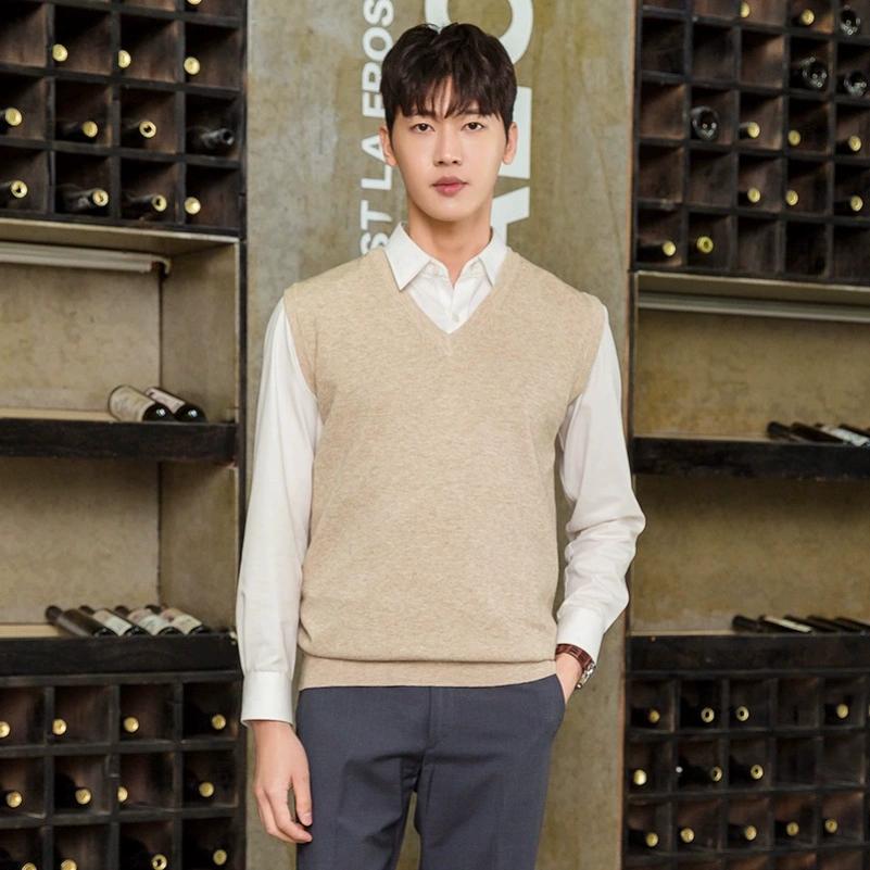 Sweater Men's V-neck Sweater Vest Autumn and Winter Knitted Vest Sleeveless Casual Solid Color Wool Waistcoat Dad Wear