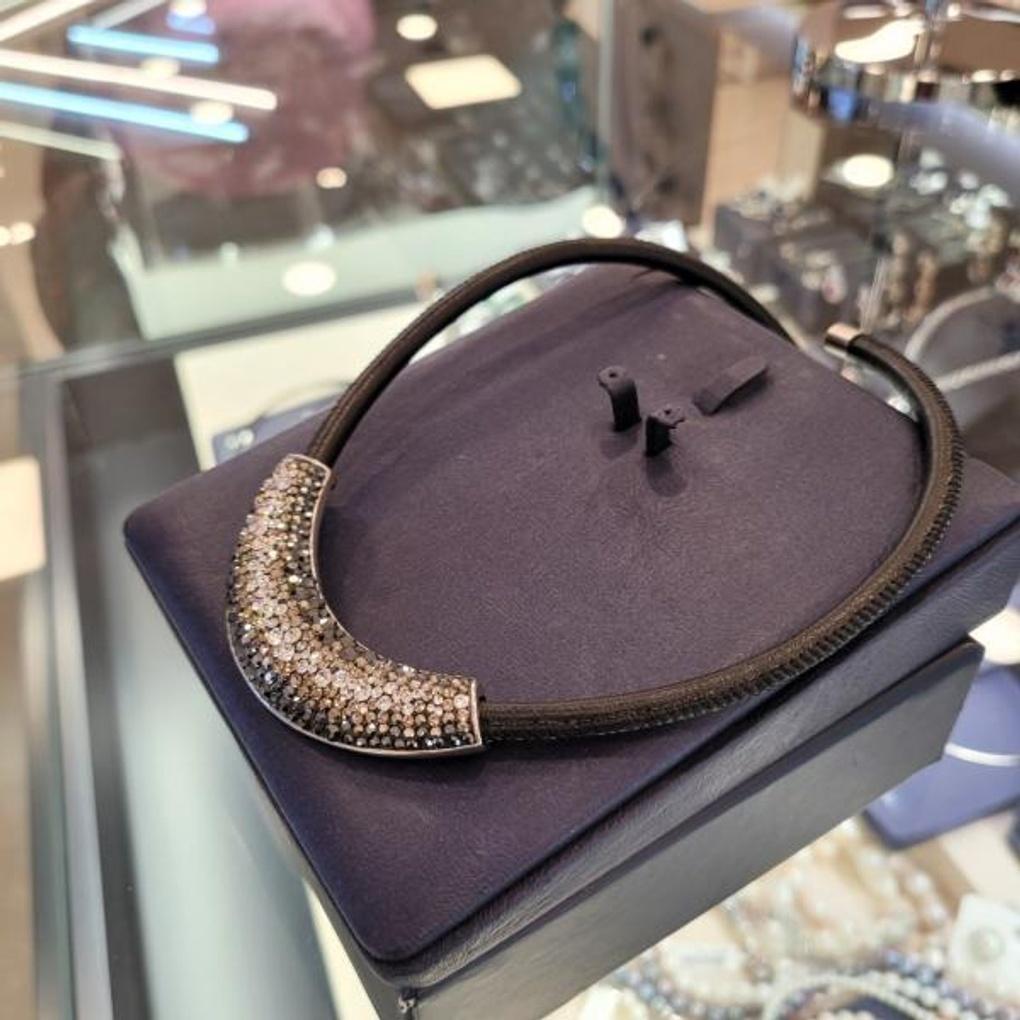 Atria Red Seahorse Mix Square Necklace OGGNEFR0002