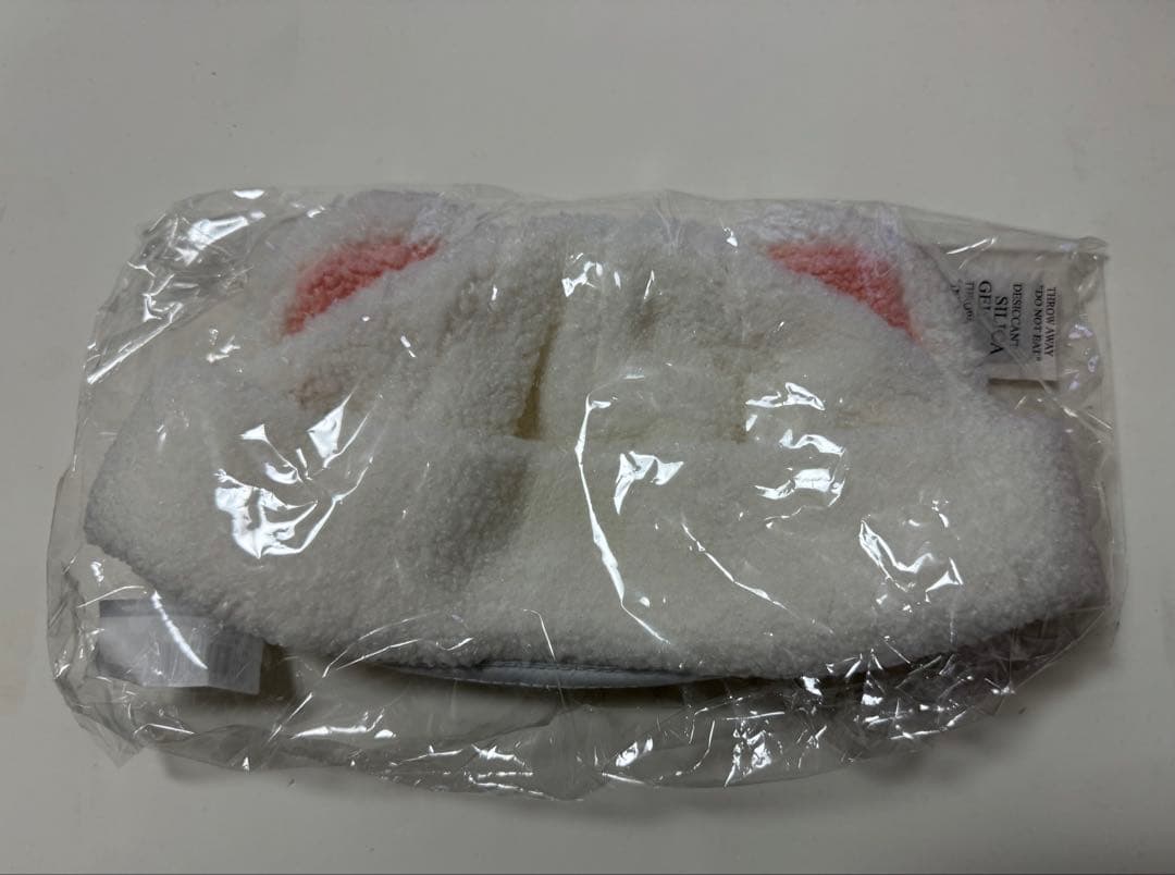 

[USED] StrayKids Hyunjin Genielet Boa Cap dominATE