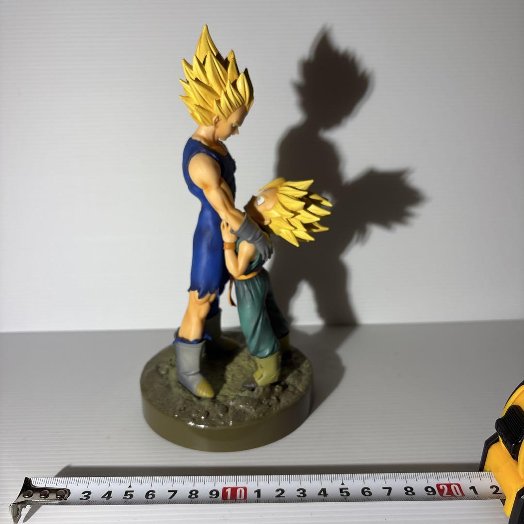 

[USED] Dragon Ball Figure Vegeta Trunks for Collectors (^_^)