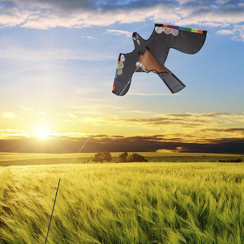 Falke Drachen Vogelabwehr Vogelabwehr Fliegender Drachen mit Federn Reflektierender Falke Blitz Schrecken Taubenabwehrgerät für Garten Hof