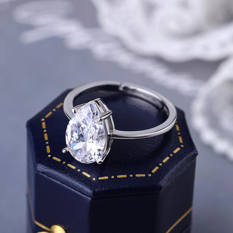 S925 Sterling Silver Teardrop 3 Carat Simulated Diamond Luxury Ring for Women - Elegant Wedding and Celebrity Style
