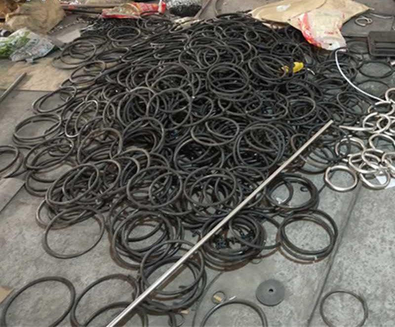 Okrągły pierścień żelazny ze stali nierdzewnej do akcesoriów do ogrodzeń z kutego żelaza