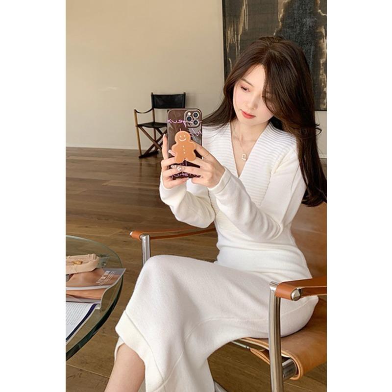 

Супер длинный свитер белое вязаное платье с облегающим бедра низом женское осенне-зимнее пальто S белый