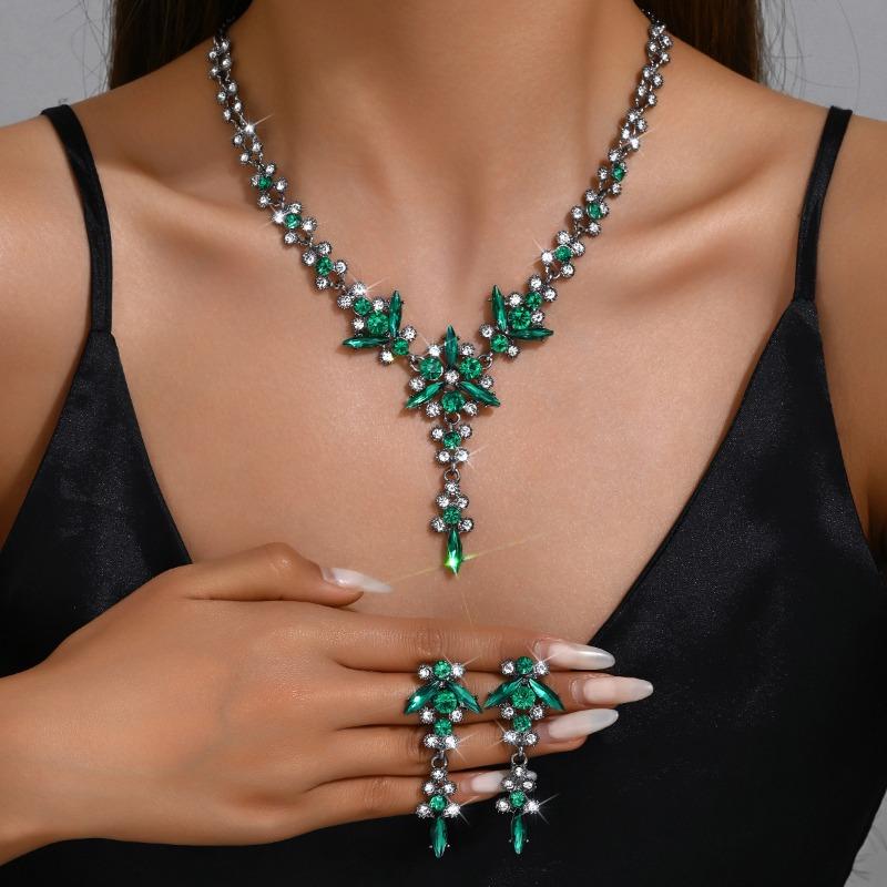 BLINGBAY Women's Jewelry Set Fairycore Romantic Wedding Bridal Accessories Retro Rhinestones Elegant Necklace Earrings Set Women's Modern Jewelry Gift