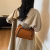 Retro casual fashion sense bag women's 2025 new fashion shoulder messenger bag niche design casual simple bag