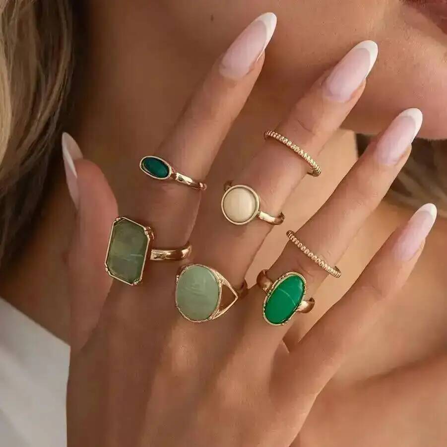 SHIXIN 7Pcs/Set Luxury Retro Green Acrylic Resin Finger Ring for Women Fashion Geometric Gold Color Stackable Ring Charm Jewelry