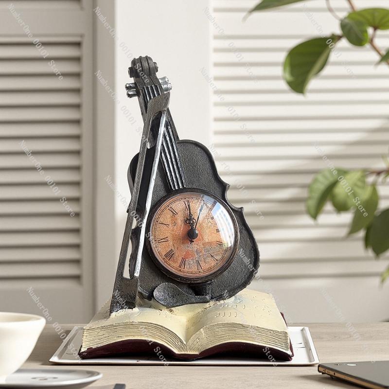 European-Style Table Clock with Violin-Shaped Ornament,Decorative Art Piece for Living Room,Office Desk,and Wine Cabinet