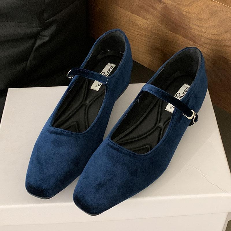 Fashion New Fashion Buckle Strap Ladies Flats Mary Janes Shoes Female Designer Shallow Footwear Silk Women Flat With Shoes Red