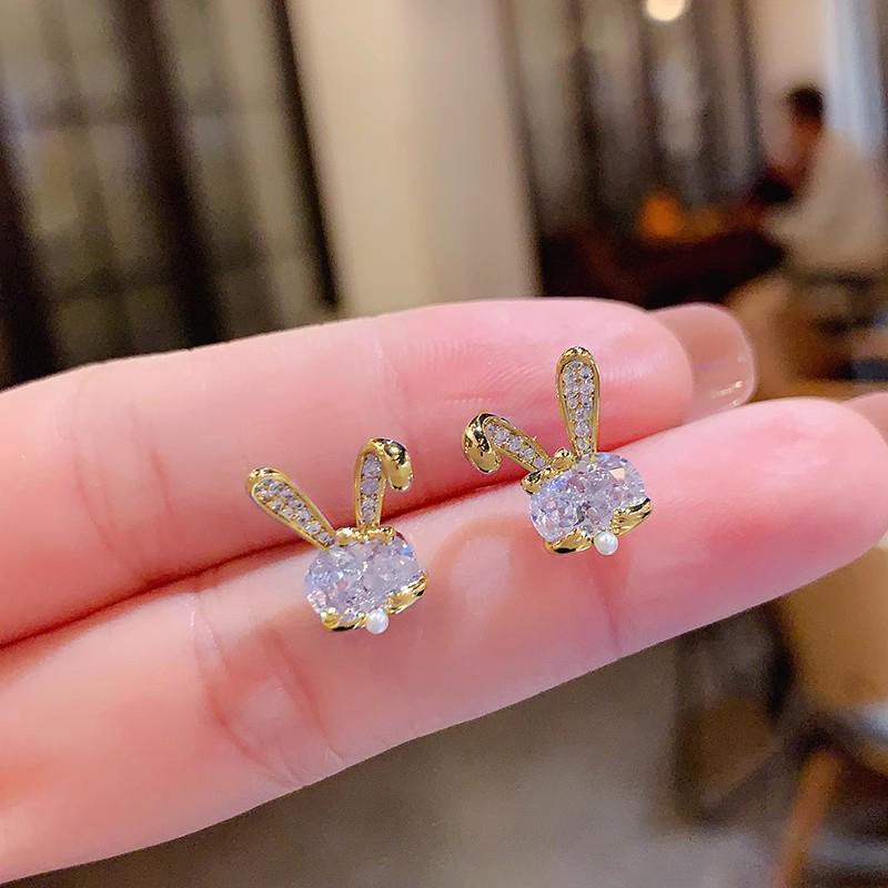 Cute Rabbit Stud Earrings with Round Imitation Pearl Gold Color/Silver Color Exquisite Ear Accessories for Women Jewelry