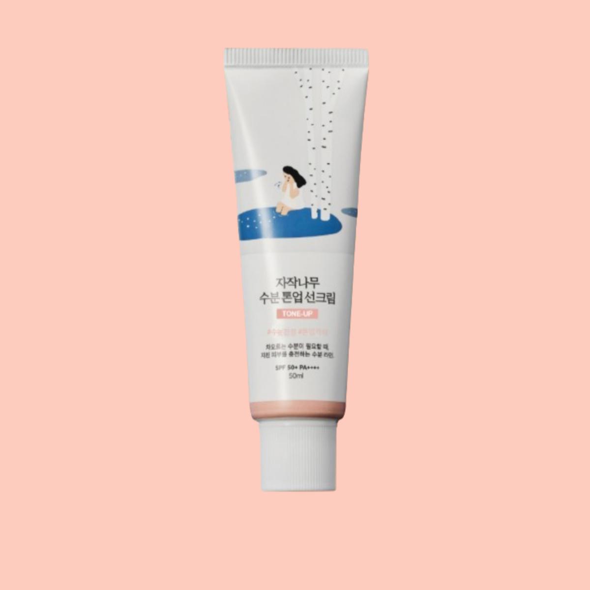 

[ROUND LAB] ТОНИЗИРУЮЩИЙ СОЛНЦЕЗАЩИТНЫЙ КРЕМ SPF50+ PA++++ 50 МЛ | В течение всего дня и остается сильным отбеливающим увлажняющим солнцезащитным кремом.