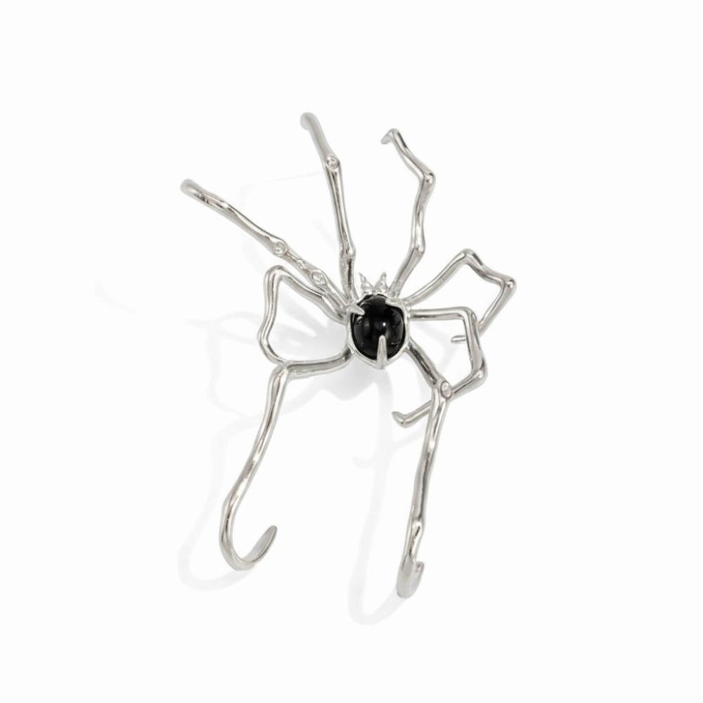 Dark Design Spider Ear Hook Cool Style High-end Feeling Punk Earrings Spider Crawl Design Sweet Style Gothic Earrings