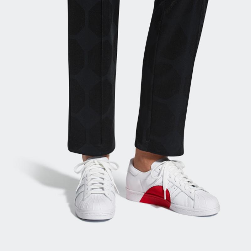 Women's Sneakers adidas Superstar 80s Valentine's Day (2018) (Women's) Footwear White/Footwear White/Scarlet