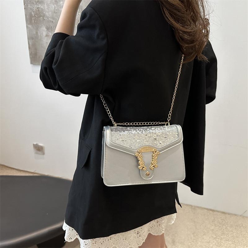 Stylish Chain Shoulder Bag For Women Trendy Small Square Bag With Multiple Colors