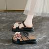 In the summer of 22, the new round head solid color large size European and American style flower one-word thick-bottomed cool slippers