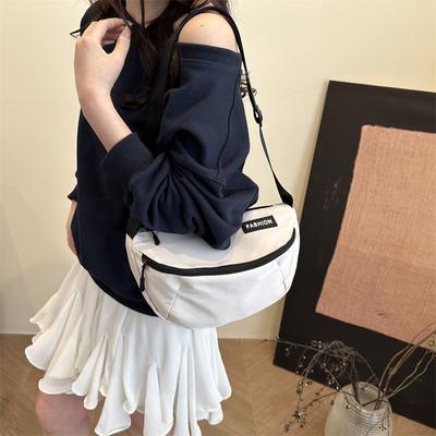 Sac messager à bandoulière décontracté en tissu nylon, tendance, couleur unie, grande capacité, style sportif, nouveau printemps, pour femmes
