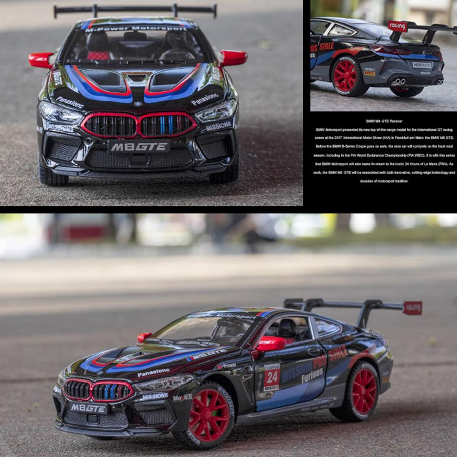 1/24 Scale M8 GTE Racing Diecast automudeli mänguasi, tagasitõmmatav mänguasi koos heli ja valgusega lastele Väikelapse poistele Tüdrukutele Kingikogu