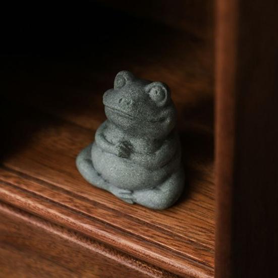 Green Sandstone Meditation Frog Ornament Sitting Frog Figurine Statue Animal Sculpture Indoor Outdoor Aquarium Water Garden Decoration
