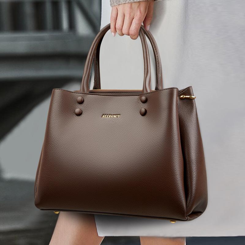 Simple and Fashionable Handbag Large-capacity Single-shoulder Bag Crossbody Bag