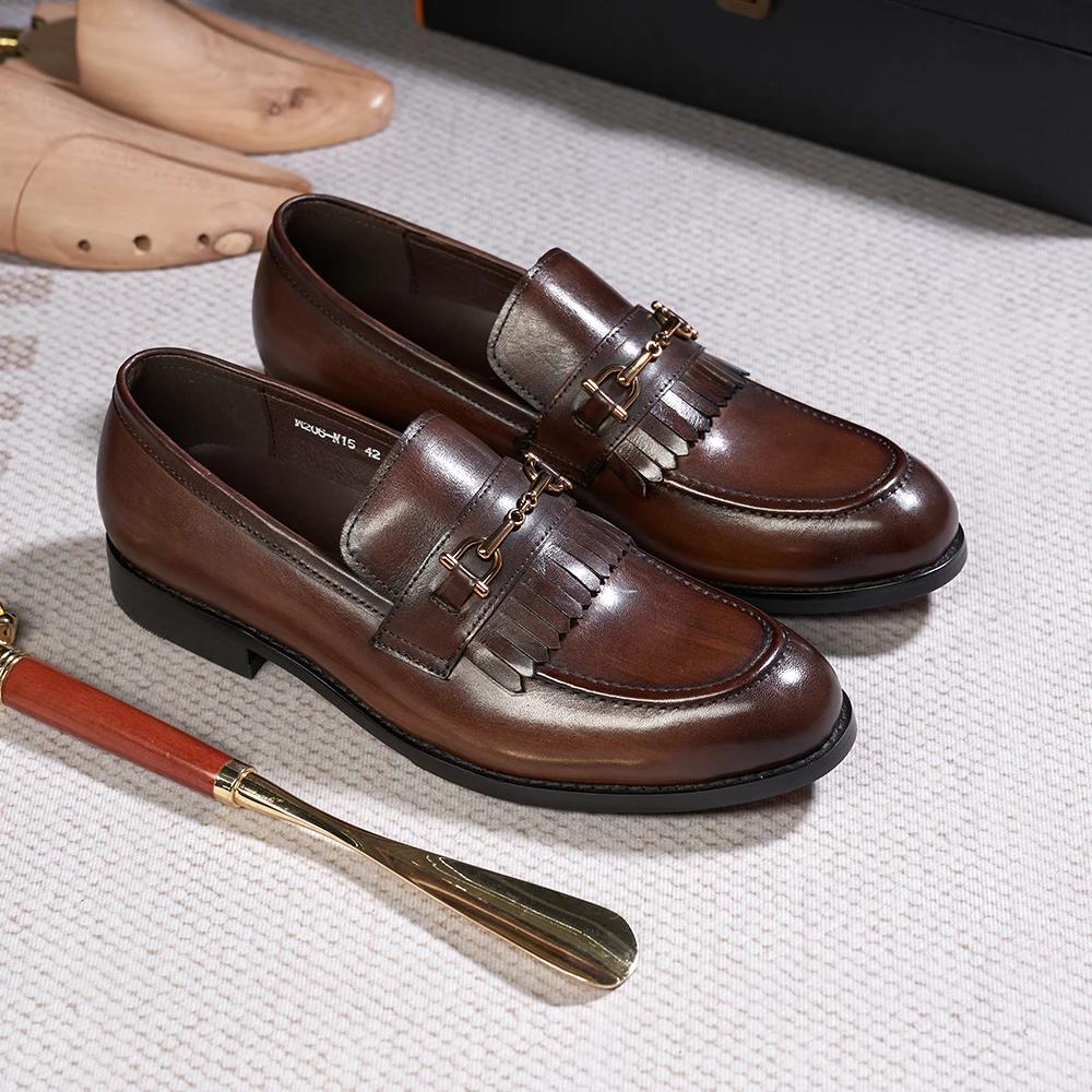 Fashion Classic Men's Genuine Leather Loafers Handmade Tassel Slip-On Casual Shoes with Metal Button for Office Wedding Dress Wear