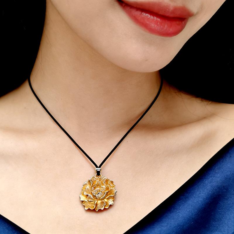 Antique Sand Gold Chinese Peony Pendant Necklace: Silver-Plated National Style Sweater Chain for Women, Symbolizing Wealth and Prosperity