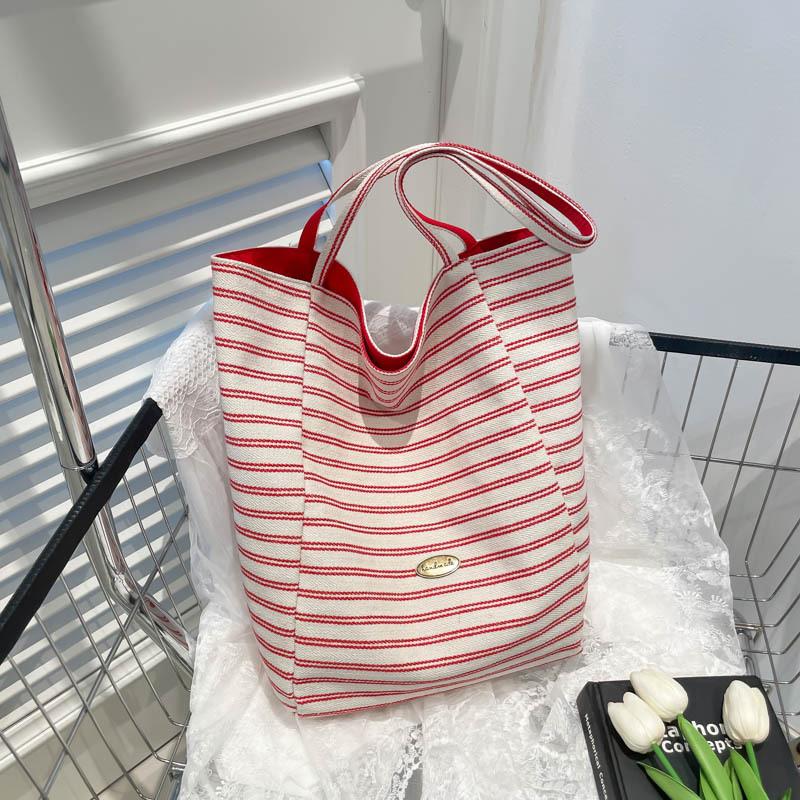 Niche design literary style leisure 2025 spring foreign style tote bag sweet lazy sense personalized shoulder bag women