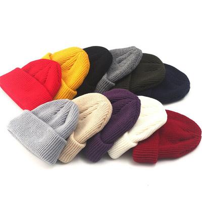 Unisex strikkelue Varme vinterluer For kvinner Menn Ensfarget Ribbet luehette Retro Sailor Caps