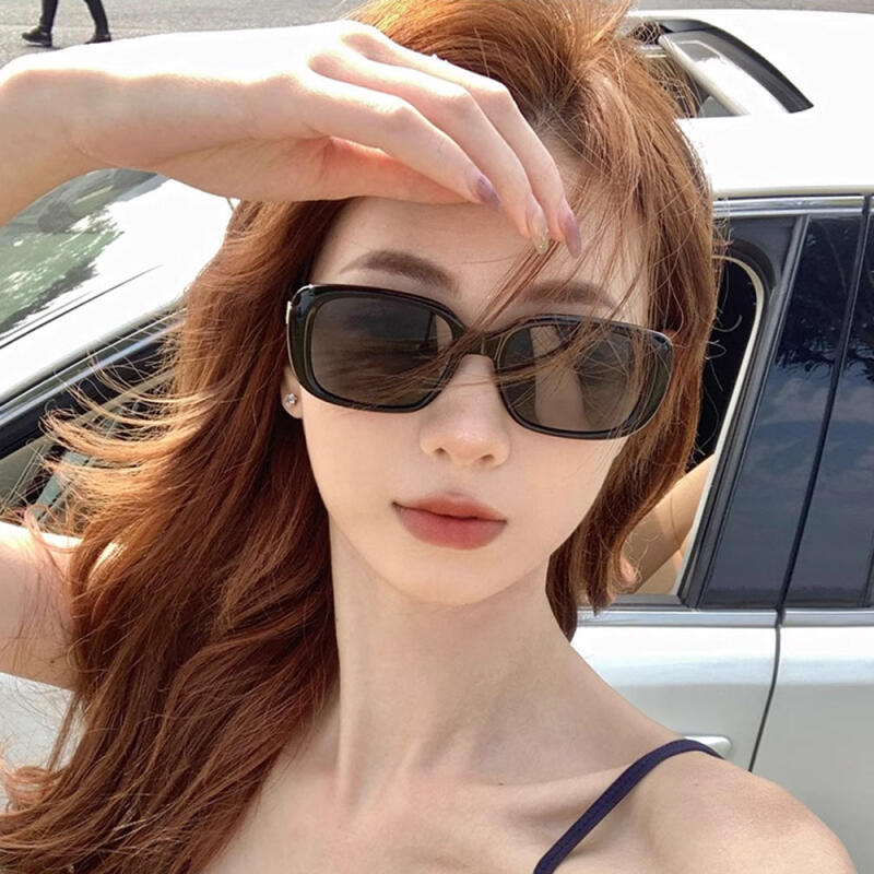 Adeline Oval Asian Fit Black Horn-Rimmed Sunglasses UV400