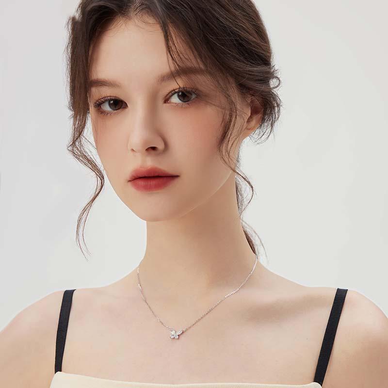 S999 Pure Silver Zircon Butterfly Necklace Exquisite Light Luxury Minority Design Sense Clavicle Chain Versatile Simple