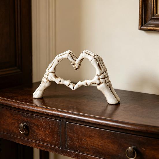 Halloween Herz Hände Skulptur Skelett Handgeste Schreibtisch Harz Figur Herzform Liebe Ornament für Wohnzimmer Regal Couchtisch Mittelstück
