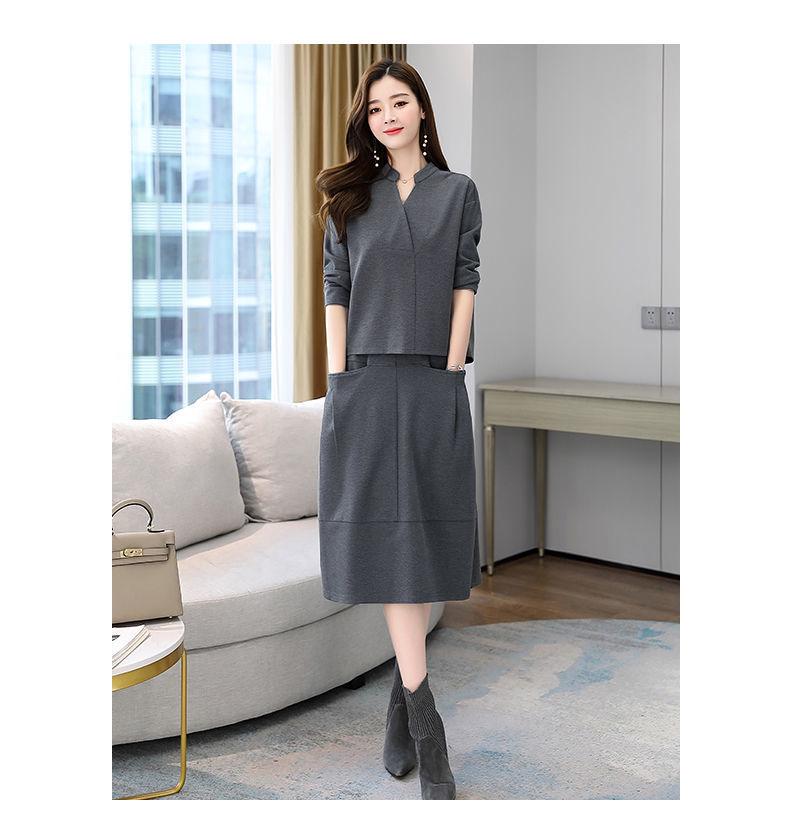 Women's Spring 2025 Fashion Slimming Two-Piece Dress Set - Stylish and Age-Reducing for Mature Women