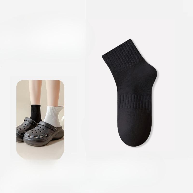 Male Spring and Autumn Pure Cotton Anti Bacterial Deodorant Sweat Absorbing Sports Tube Socks