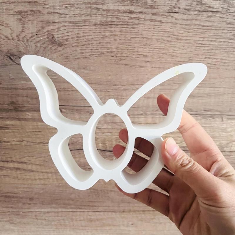 Translucent Silicone Mould for Creating 3D Butterfly Shapes Decoration for Epoxy Resin and Plaster Cement Projects