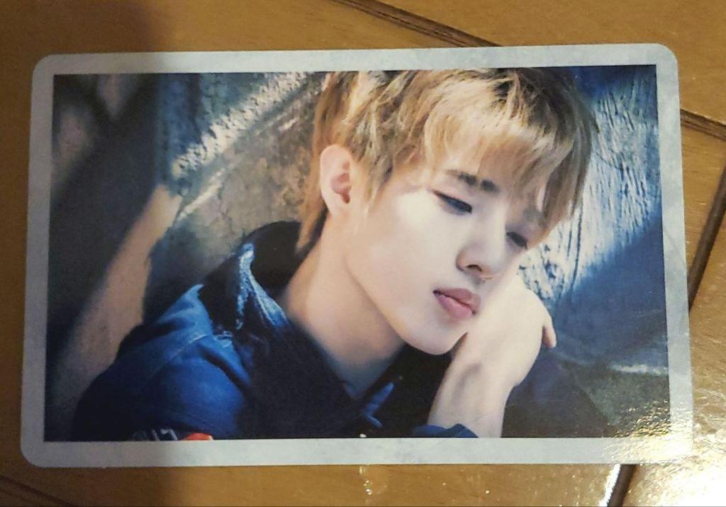 [USED] DAY6/THE BEST DAY Regular Edition with Trading Card "THE BEST DAY